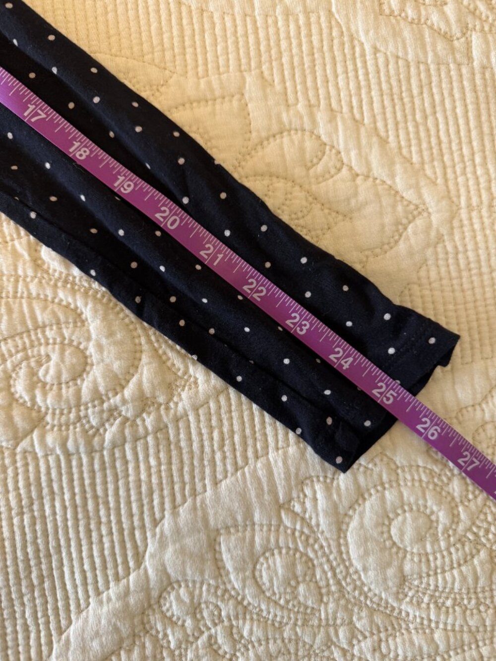 Long-sleeve swing dress featuring a classic polka dot print - Picture 4 of 5